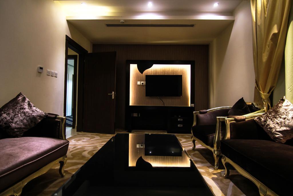 Rest Night Serviced Apartments- Alhamra Riyadh Rum bild A living room in a house in India