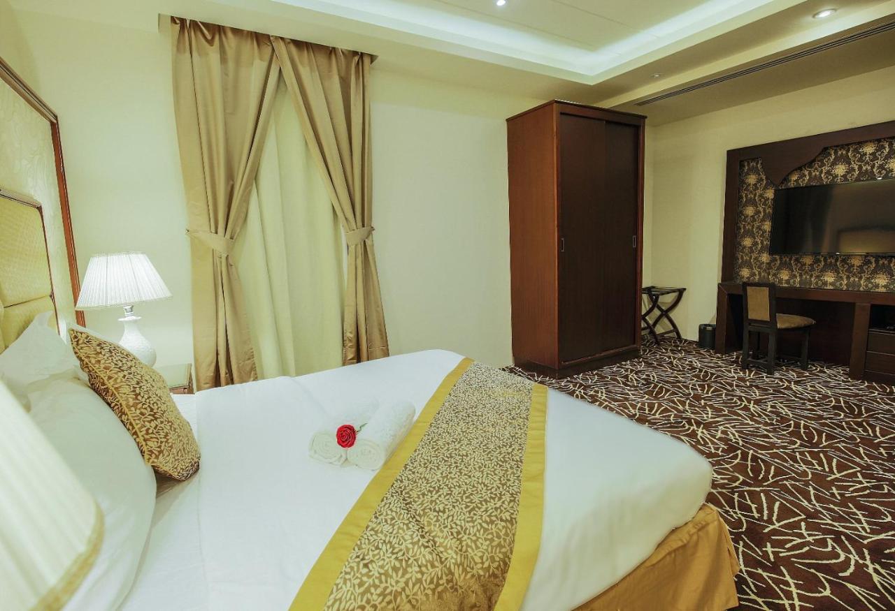 Rest Night Serviced Apartments- Alhamra Riyadh Exteriör bild A bedroom at the hotel