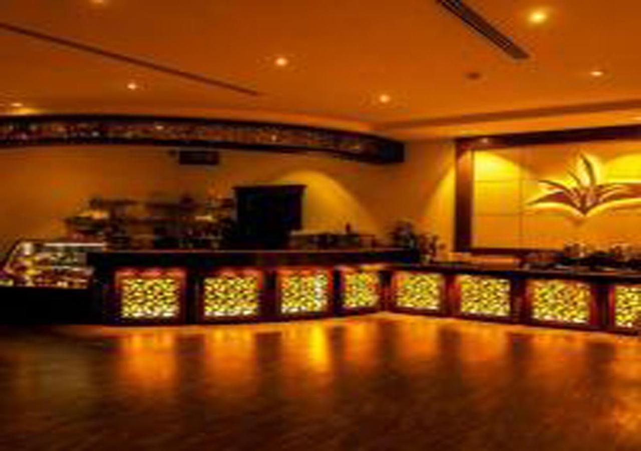 Rest Night Serviced Apartments- Alhamra Riyadh Exteriör bild The bar at the hotel